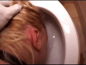 Toiletbrush Buttstuff