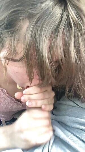 Car bj in risky parking lot and i rub the cum all over my face ;)