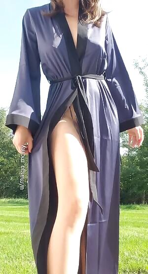 The sunshine feels so nice on my titties! I wonder how long I could sunbathe nude without my neighbors noticing 🤭