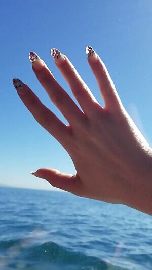 do mani/pedi sugar daddies exist? 😂