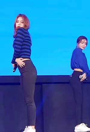 AOA - Hyejeong & Seolhyun