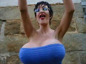 Sable Holiday - blue top