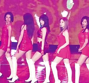 Twice - Chaeyoung + Momo & Nayeon.