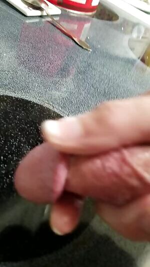 Cumming in the Kitchen. PM's are welcome, ladies ;)