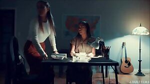 Alina lopez doing her best job🔥