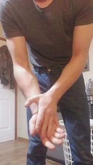 So I pretty much want you to keep me company. So he sexy and hit me up!