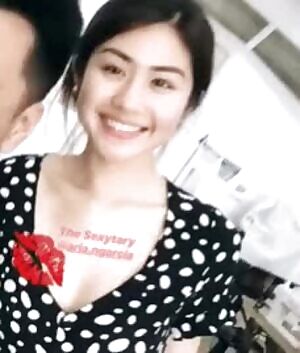 I wanna cum on her face