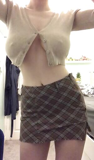 Cum see the full video on my OF: peachylola 💕