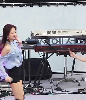 BlackPink - Jennie: Trying Her Hardest