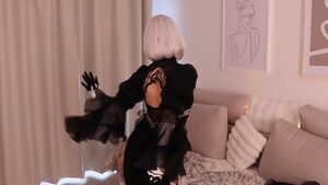 2B by me /Sometimes a glance from behind enough to understand who it is/