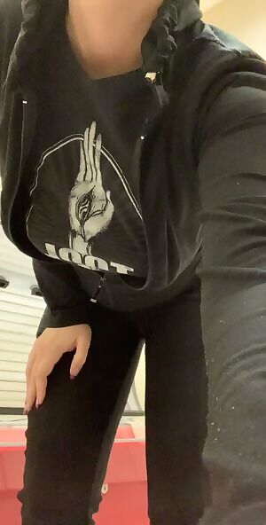 Meanwhile listening to techno... 🤓🛸