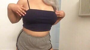 o no i dropped my titties :(