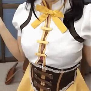 Tits so juicy they're bursting out of her top 💦