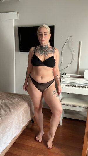 Natural Saggy Tits Chubby Curvy