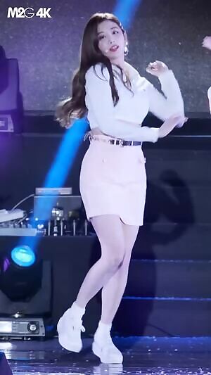 Cherry Bullet - Yuju