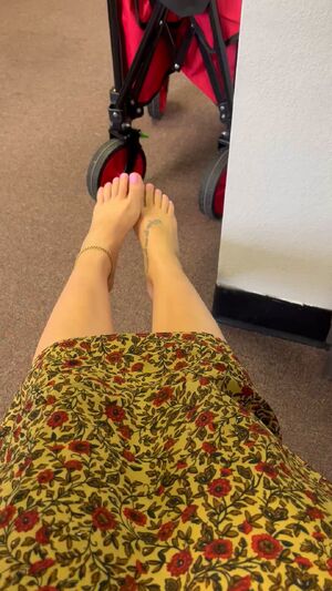 White Toes Dirty Feet