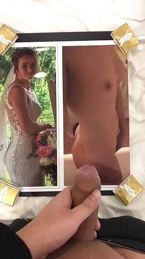 her married ass got my stroking and jizzed all over it