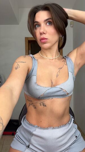 Arms Up Amateur Armpits Homemade OnlyFans