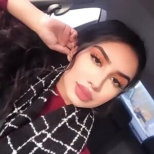 Gorgeous beautiful stunning paki Goddess 👄 more to come on demand and likes