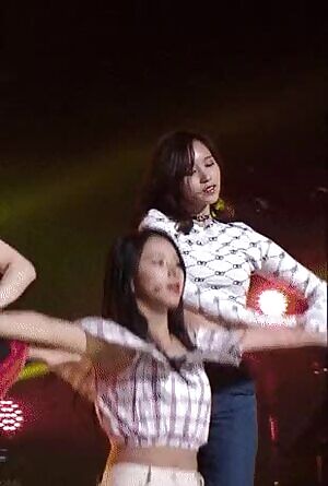 Twice - Mina 🍑