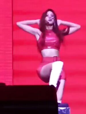 TWICE - Tzuyu
