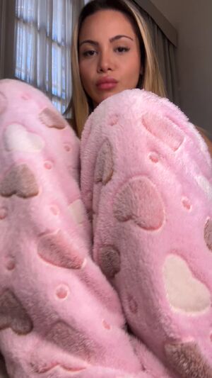 Up-Close Pussy 18 Years Old Blonde