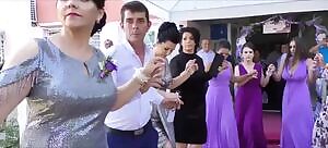 Bouncing assets at a wedding