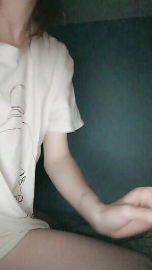 Petite sub was wayyy too excited to wake up for christmas morning to sleep last night, so made a lil video o herself instead