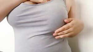 Playing with my girls 👀