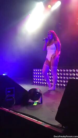 niykee heaton Showing off her ass during a concert