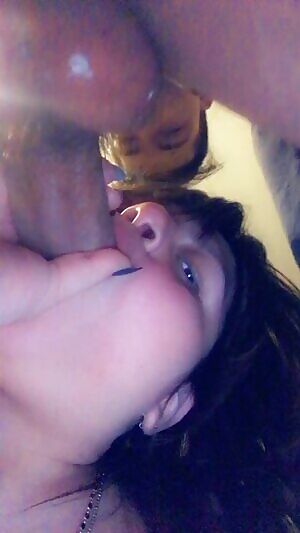 Love sucking his cock🍆 thank you Papi, love how your dick feels in my mouth 👅