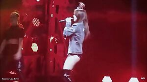 Hailee Steinfeld Booty Jiggle