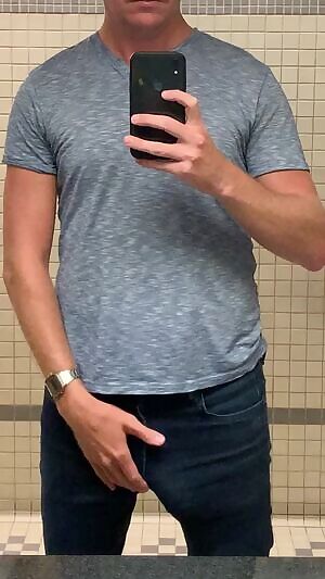 Puking out my package. PMs welcome.