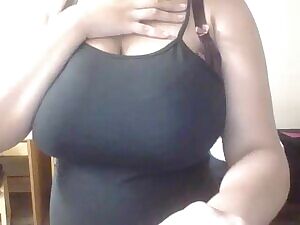 sneak peek of my boobs just or you