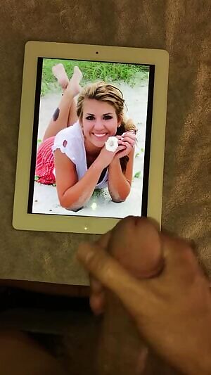 Covering my cousin’s beautiful face in cum