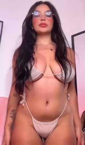 Girls Peeing/Pissing💦 Ass Boobs Cosplay Facial