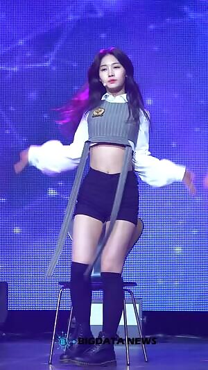 Everglow - Sihyeon fuk deymn...