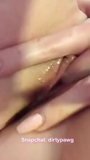 I need a big dick in my wet pussy 💦