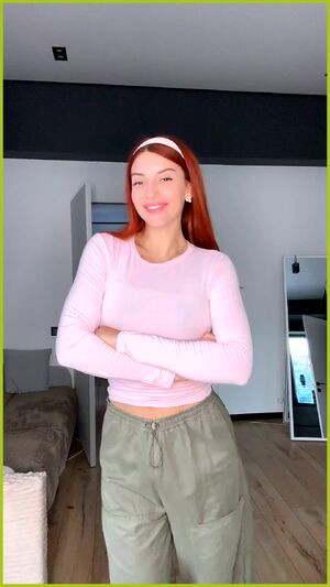 Fit Petite Cum Cute Latina POV