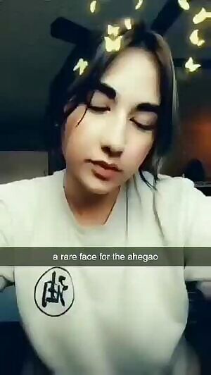 i dont normally show my face for safety reasons and because it's not very cute but i wanted to try ❤️🌹