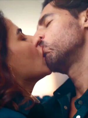 Indian Celebrity NSFW Bollywood Kiss Kissing
