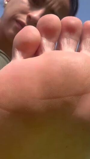 Footjobs Inside Nylons Feet Giantess