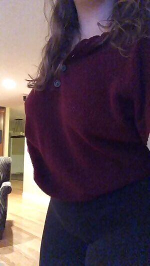 When your dad leaves the house to pick up groceries you make gifs for reddit!