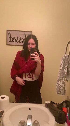 Drunk at my in-laws house 💃🏻