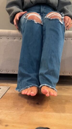 Asian Feet Foot Soles Toes