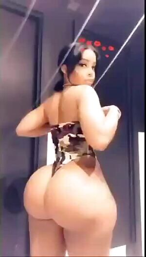 Chocolate goodness 🍑