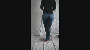 Wetting Amateur Hotwife Jeans Pee
