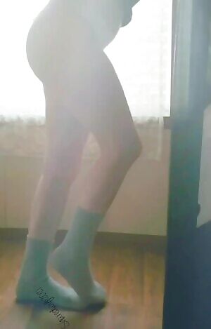 play with me i'm bored 💋💋