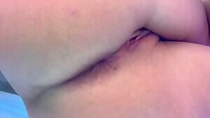 I’m still so glittery from the electric show I went to! It’s everywhere!! Like my pussy juice 🍾 you’ll love my pussy and my personality! 🖤🌹🖤🌹🌹🌹🌹🖤🌹