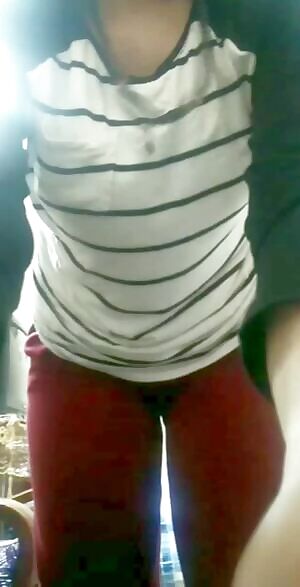 Okay i know i said it was the last video for today, but my sluty ass can't help it..